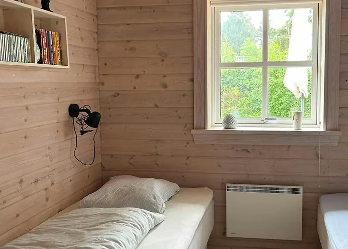 Charming Log 200 Metres From The * Odder